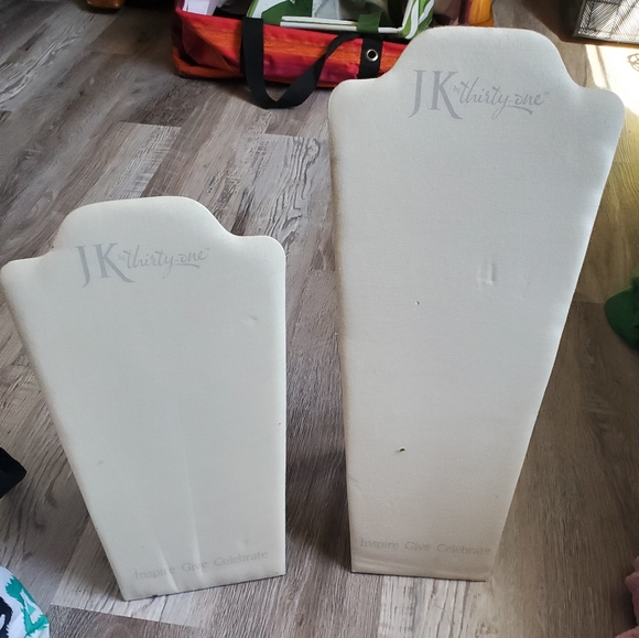 thirty-one Other - JK Thirty-One jewelery display stands